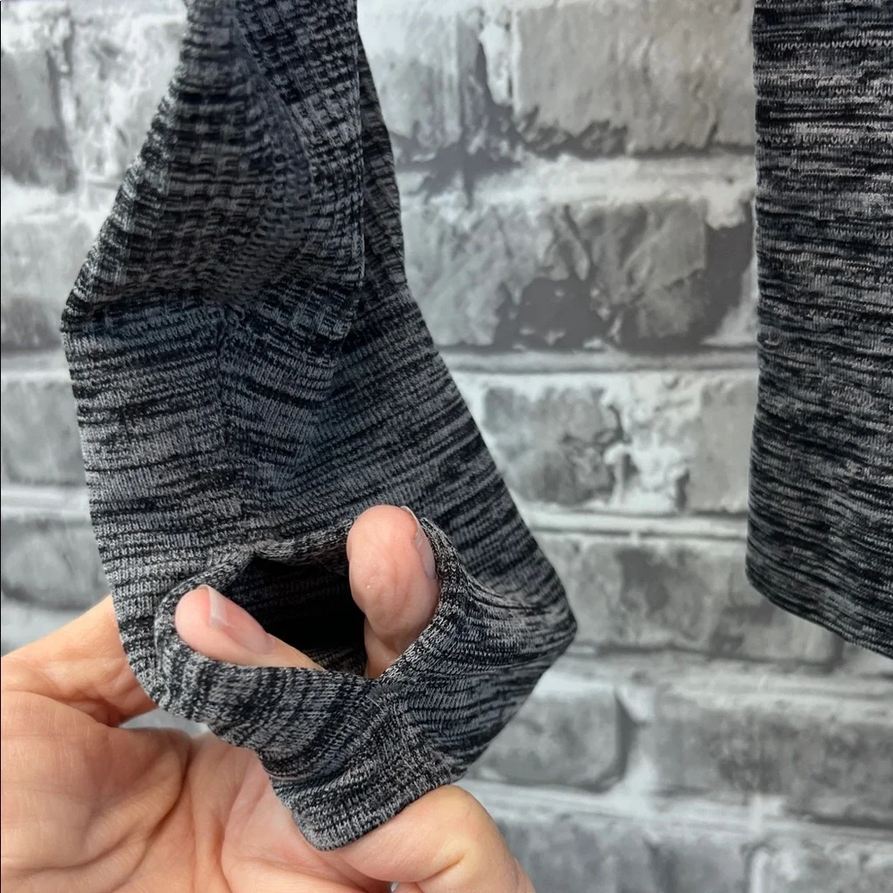 Athleta Gray Long Sleeve Hooded Top - Picture 3 of 7